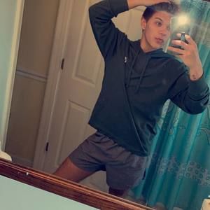 Meet your Posher, Nicholas